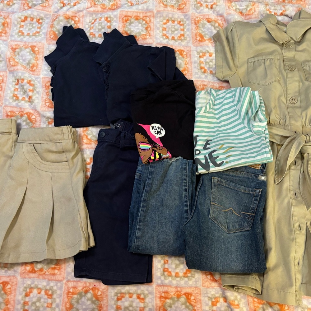 Girls Lot Of 10 Used Uniforms and Jeans New Dress Please See Photos 10 Items